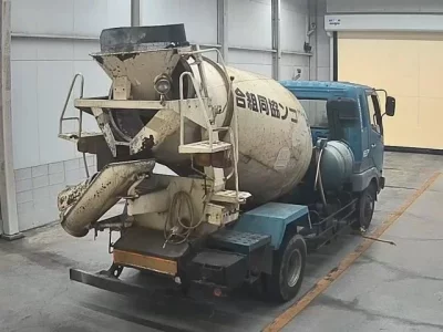 Mitsubishi FUSO FIGHTER