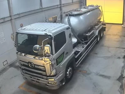 Hino TRUCK