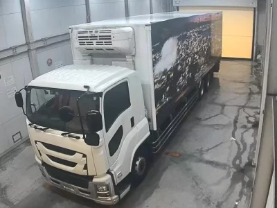 Isuzu TRUCK