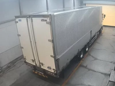 Isuzu TRUCK