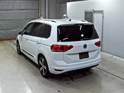 Volkswagen GOLF TOURAN
