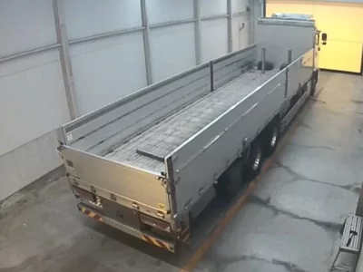Isuzu TRUCK