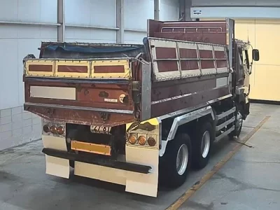 Isuzu TRUCK