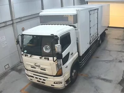 Hino TRUCK