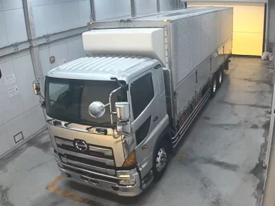 Hino TRUCK