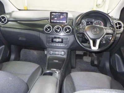 Mercedes-Benz B CLASS