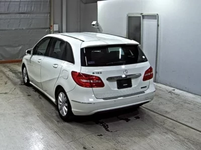 Mercedes-Benz B CLASS