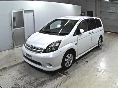 Toyota ISIS