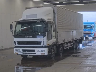 Isuzu GIGA