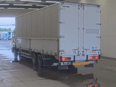 Isuzu GIGA
