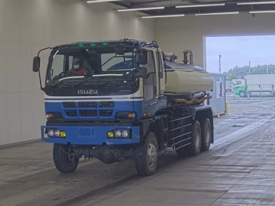Isuzu GIGA
