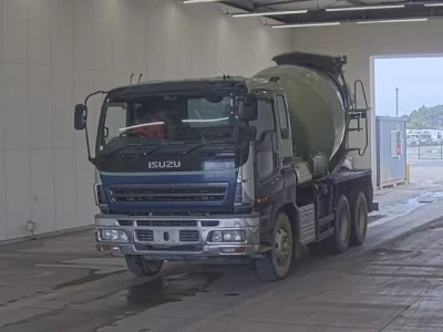 Isuzu GIGA