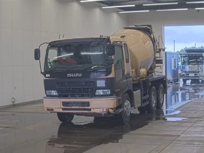 Isuzu GIGA