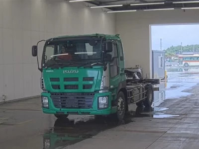 Isuzu GIGA