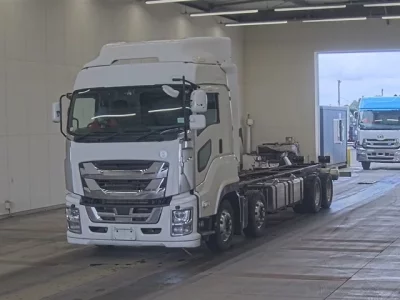 Isuzu GIGA