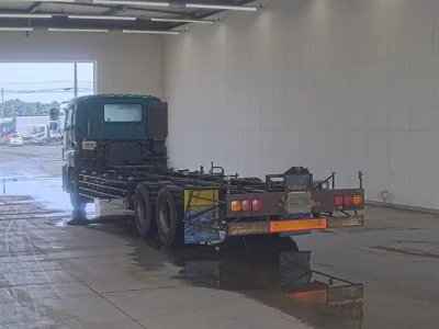Isuzu GIGA