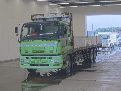 Isuzu GIGA