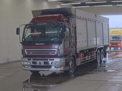 Isuzu GIGA