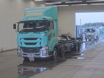 Isuzu GIGA