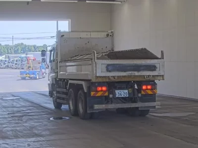Isuzu GIGA