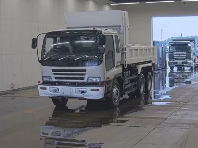 Isuzu GIGA
