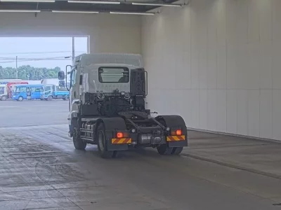 Isuzu GIGA