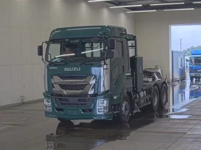 Isuzu GIGA