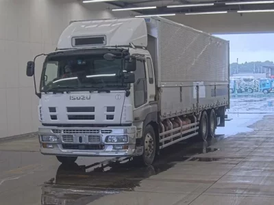 Isuzu GIGA
