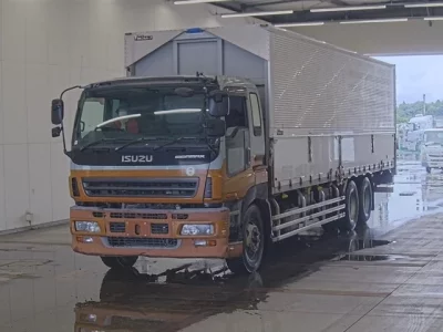 Isuzu GIGA