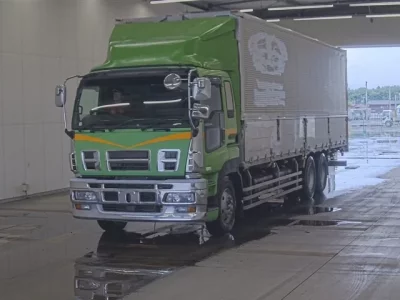 Isuzu GIGA