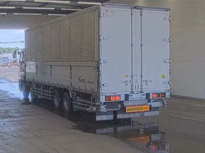 Isuzu GIGA