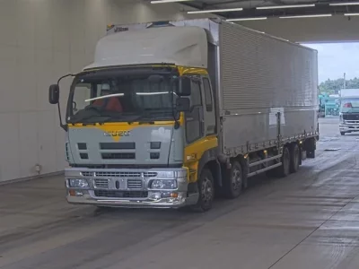 Isuzu GIGA