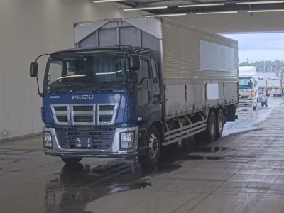 Isuzu GIGA