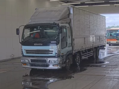 Isuzu GIGA