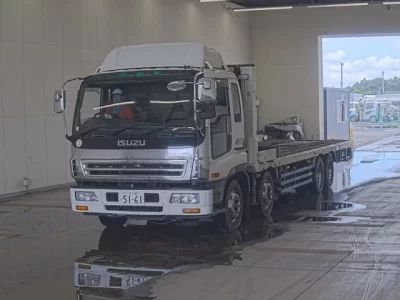 Isuzu GIGA