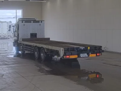 Isuzu GIGA