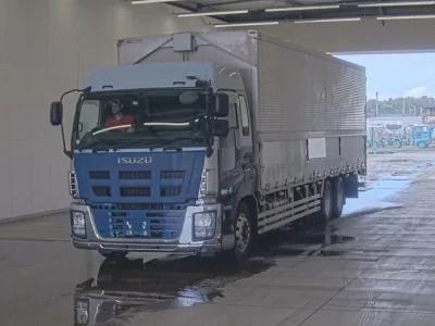 Isuzu GIGA