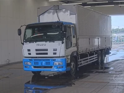 Isuzu GIGA