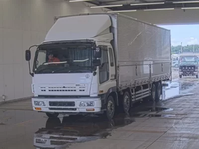 Isuzu GIGA