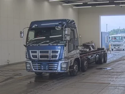 Isuzu GIGA