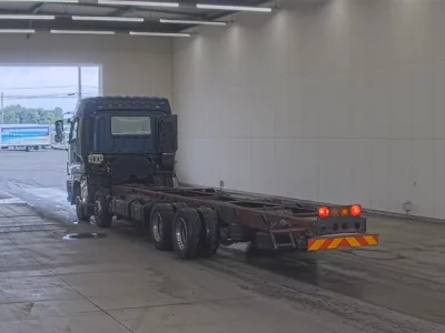 Isuzu GIGA