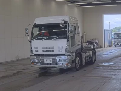 Isuzu GIGA