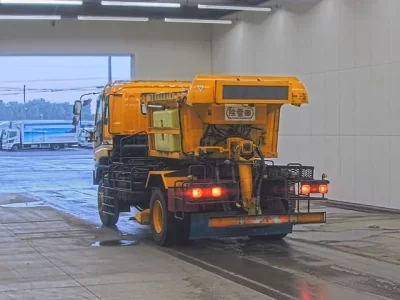 Isuzu GIGA