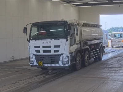 Isuzu GIGA