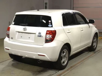 Toyota IST