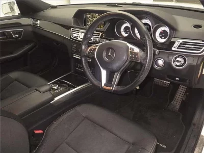 Mercedes-Benz E CLASS WAGON