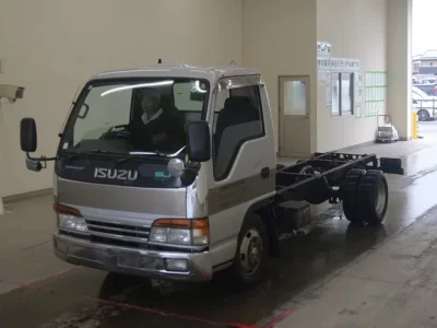 Isuzu ELF