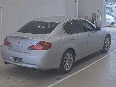 Nissan SKYLINE