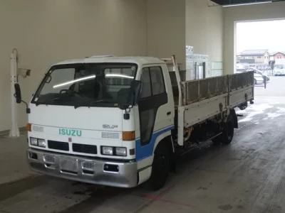 Isuzu ELF