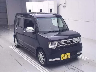 Toyota PIXIS SPACE